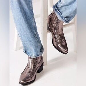 Coconuts By Matisse Boots Cavalier Western Booties